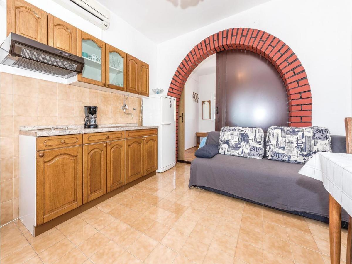 Apartment Ivan Raslina Buitenkant foto
