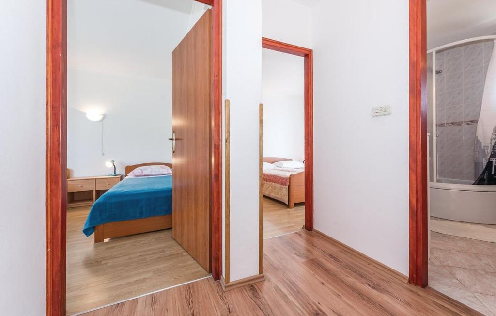 Apartment Ivan Raslina Buitenkant foto