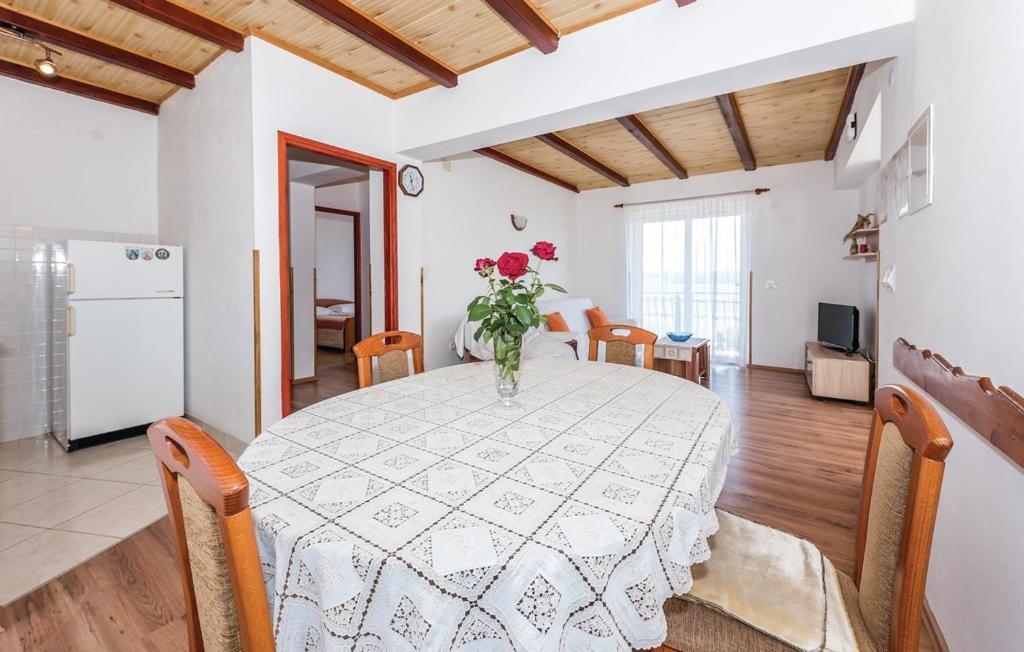 Apartment Ivan Raslina Buitenkant foto
